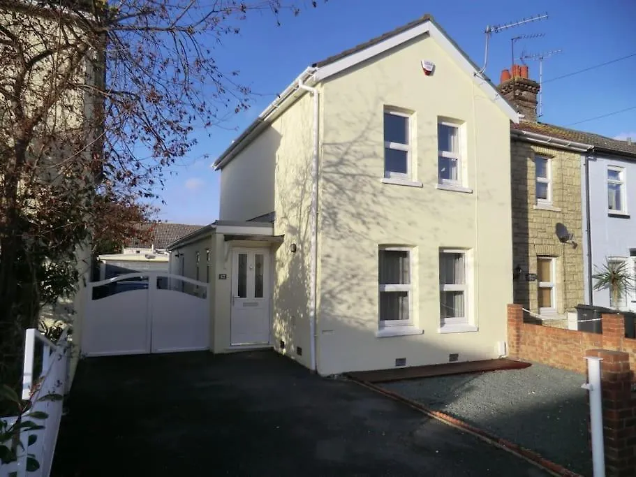 Bournecoast - Family Home Near Kings Park - Hb4179 Bournemouth